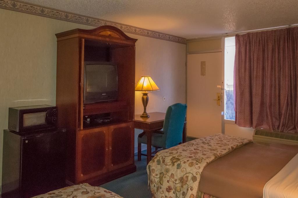 Executive Inn Hotel And Conference Center Lawton Quarto foto